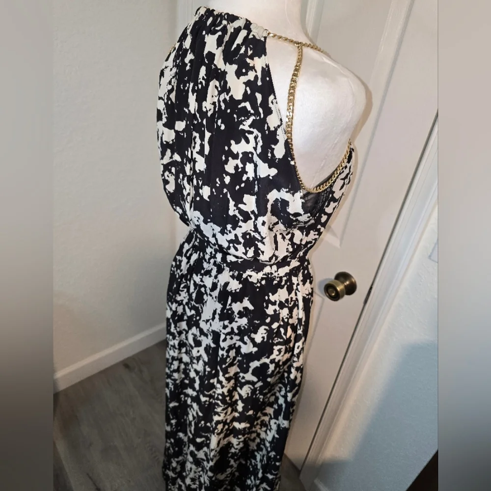 Balmain black and White Halter Maxi goddess style dress with golden chain on top - Picture 5 of 9